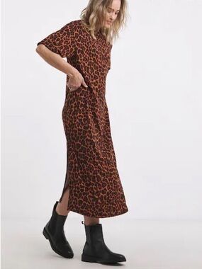 Jade By Jane Leopard Print Ribbed Knit Midi Dress Medium